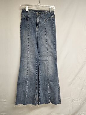 We The Free Free People Jeans Curvy Wild Honey Flare Medium Wash Size 27S